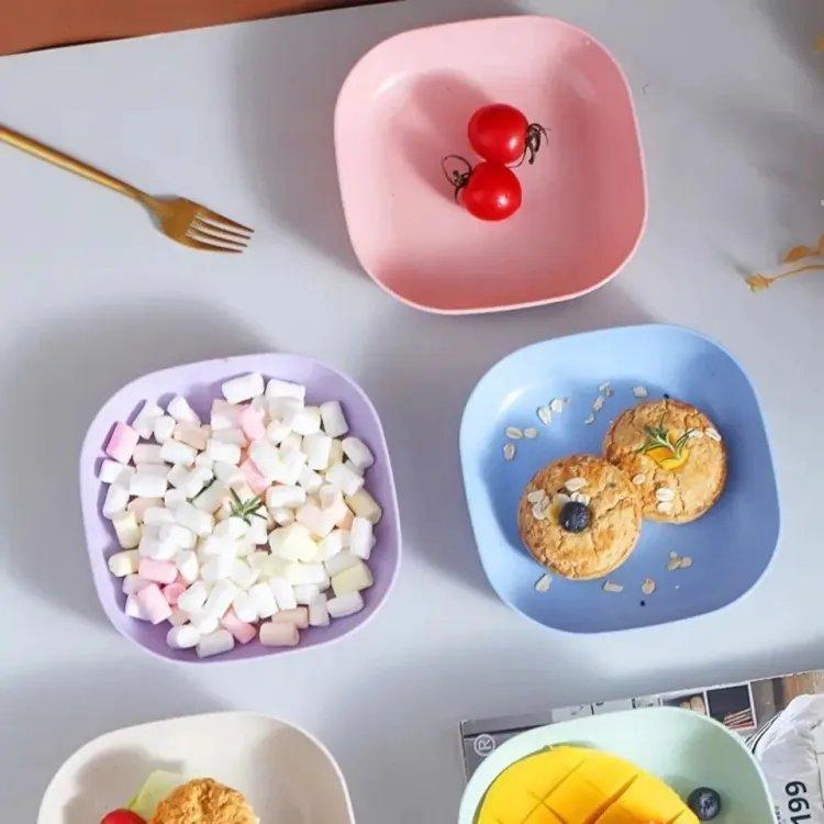 10-Pieces Plastic Set with Holder